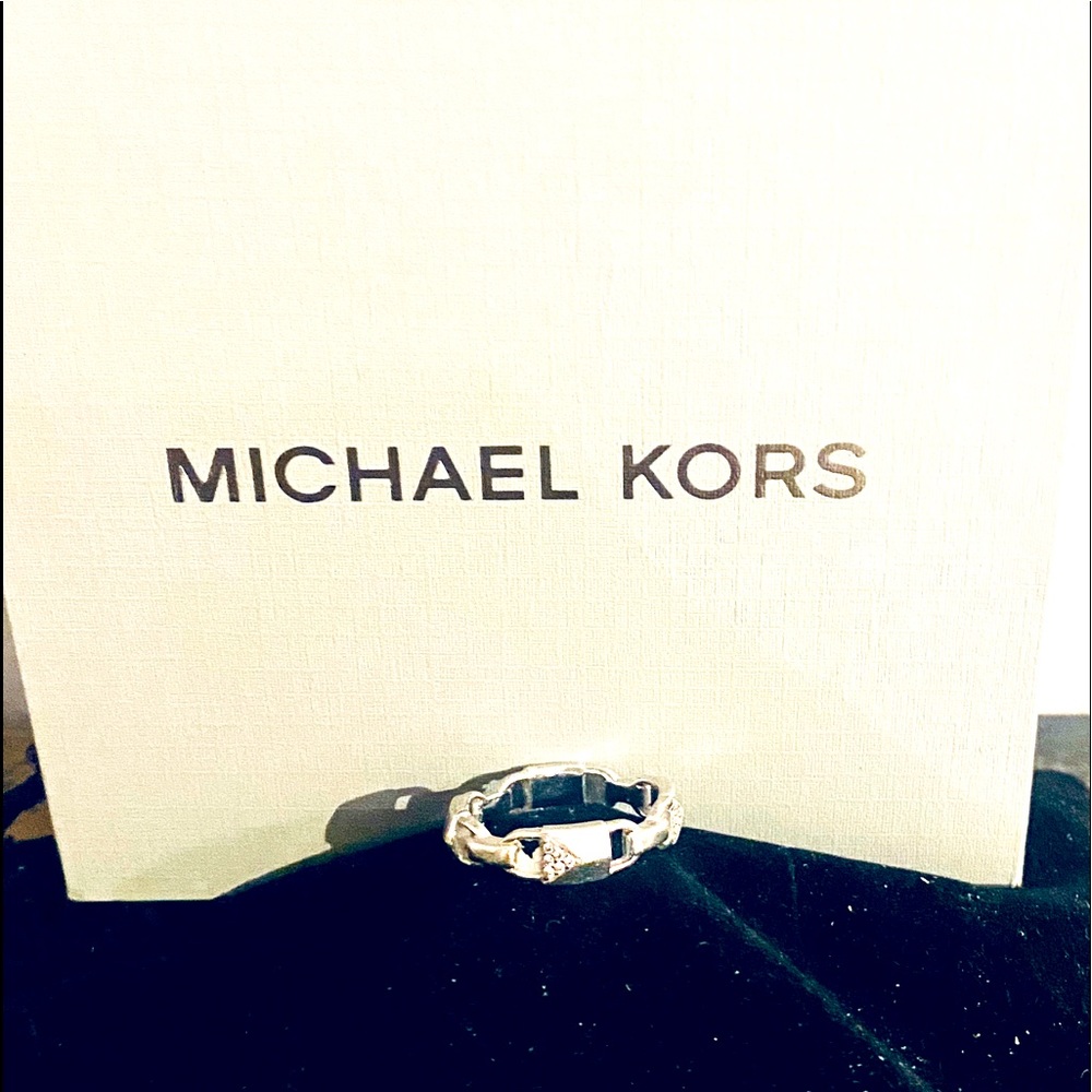 MICHAEL KORS BUCKLE STERLING SILVER (Size 7) RING